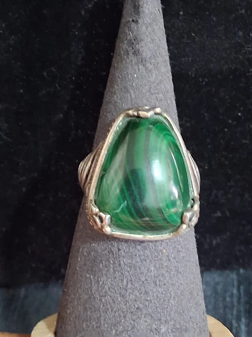 Vintage Navajo Sterling Silver Malachite Statement Ring Size 8 Boho Southwest